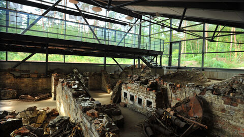 Ergrabene Barackenreste des KZ-Außenlagers Mörfelden-Walldorf