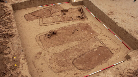 Foto eines frühmittelalterlichen Reihengräberfriedhofs.