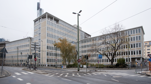 Imposante Bauwerke wie der ehemalige Bundesrechnungshof in Frankfurt geben noch heute Auskunft über die vergangene politische Bedeutung hessischer Städte und Gemeinden. Foto des Bundesrechnungshofes in Frankfurt