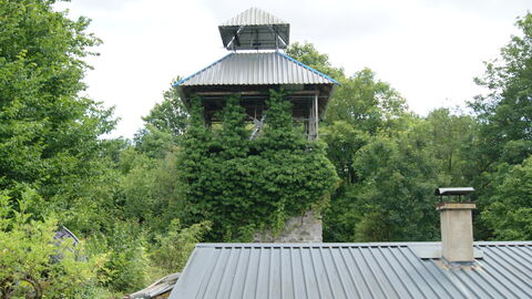 Rest der einstigen Christianshütte. Turmstumpf des 1731 errichteten Hochofens in Beselich-Schupbach. Foto. Rest der einstigen Christianshütte. Turmstumpf des 1731 errichteten Hochofens in Beselich-Schupbach.