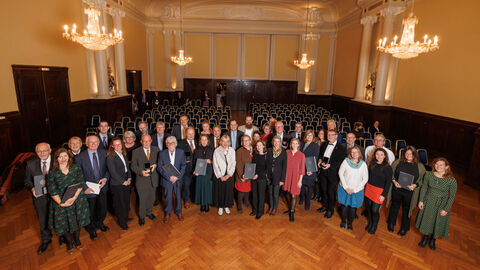 Die Preisträgerinnen und Preisträger am 7. November 2022 in Hamburg. Foto. Die Preisträgerinnen und Preisträger am 7. November 2022 in Hamburg.