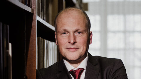 Landesarchäologe Prof. Dr. Udo Recker Das Bild zeigt den Landesarchäologen und stellvertretenden Amtsleiter, Prof. Dr. Udo Recker.