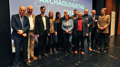 Im Jahr 2019 trug Idstein den hessenARCHÄOLOGIE-Tag aus. Gruppenfoto in Idstein zum hessenARCHÄOLOGIE-Tag 2019.