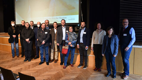 Wir freuen uns bereits auf viele weitere spannende hessenARCHÄOLOGIE-Tage und freuen uns darauf, Sie zu sehen! Gruppenfoto zum hessenARCHÄOLOGIE-Tag 2022 in Büdingen.