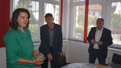 Dr. Eveline Saal bei der Vorstellung der Grabungsergebnisse.