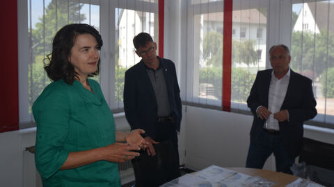 Dr. Eveline Saal bei der Vorstellung der Grabungsergebnisse.