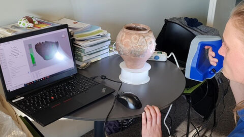 Die moderne 3D-Erfassung ermöglicht heute vollkommen neue Blicke auf die hessische Fundlandschaft. 3D-Scan eines Keramikgefäßes.