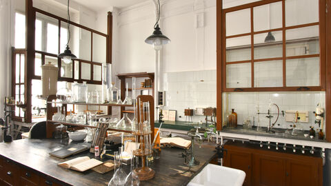 Laborutensilien im Paul-Ehrlich-Institut