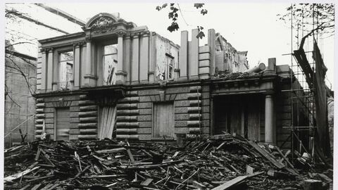 Abriss der Bockenheimer Landstraße 24, 26 und 28 November 1966