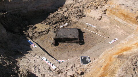 Der original Brunnen in seinem Fundzustand. Der original Brunnen in seinem Fundzustand.
