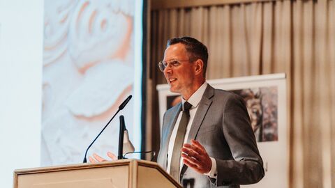 Staatssekretär Christoph Degen vom Hessischen Ministerium für Wissenschaft und Forschung, Kunst und Kultur