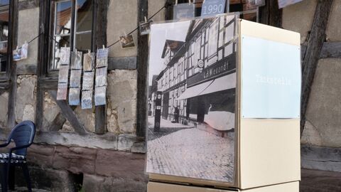 Die Studierenden rekonstruierten mit Hilfe von historischen Aufnahmen die Geschichte der Städte Auf den Spuren der Stadtgeschichten