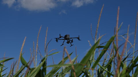 Symbolbild Drohnenflug