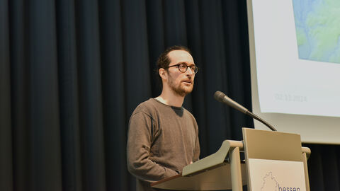 ... und Tilman Böckenförde M.A. (beide Georg-August-Universität Göttingen) von den ersten modernen Menschen in Hessen. Tilman Böckenförde M.A.