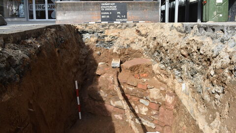 Die Ausgrabungen bieten einen umfangreichen Einblick in den ältesten christlichen Friedhof Darmstadts.